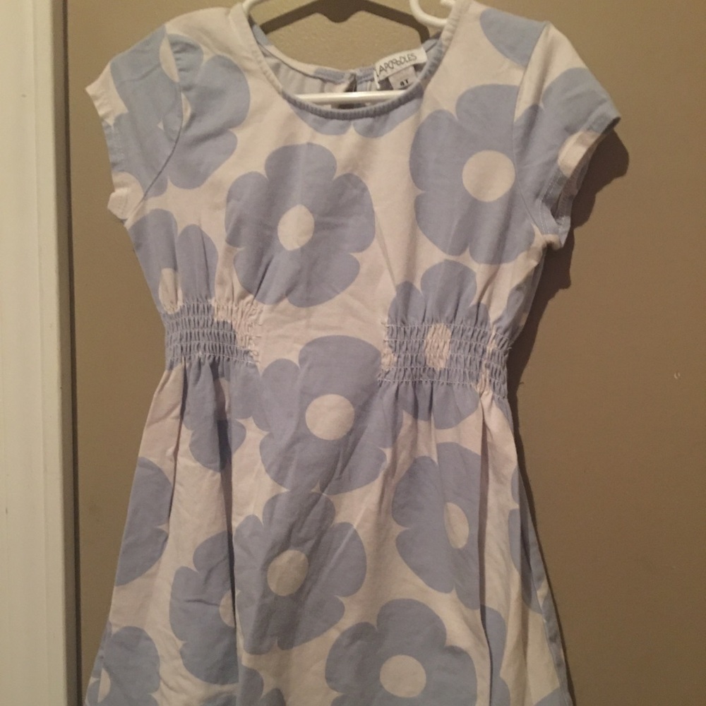 2 Girls shirt sleeve dresses- size 4T